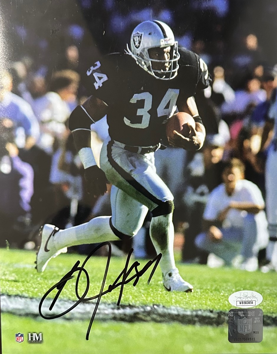 BO JACKSON SIGNED 8X10 OAKLAND RAIDERS PHOTO #1 - JSA