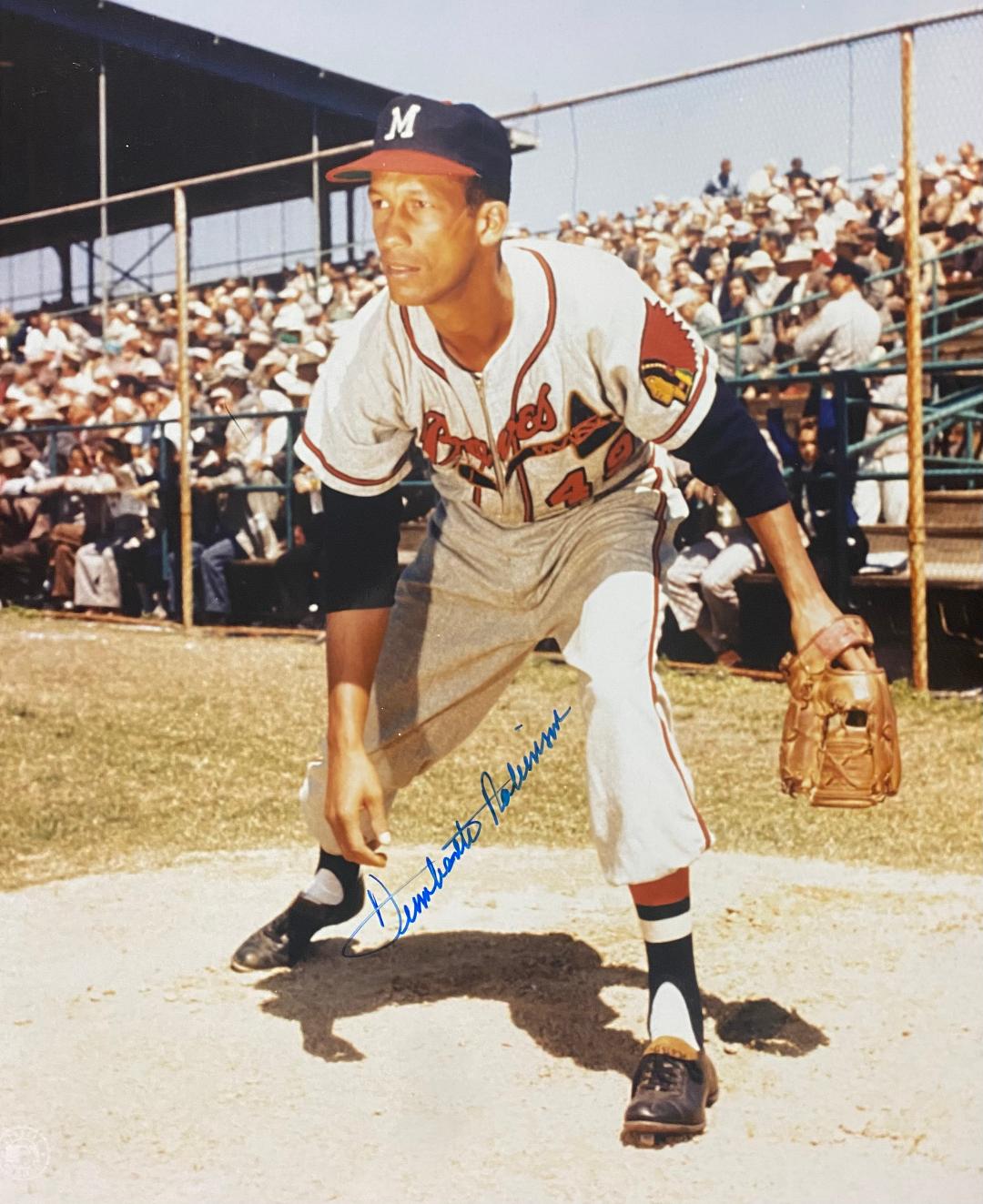 HUMBERTO ROBINSON SIGNED 8X10 MILW BRAVES PHOTO #1