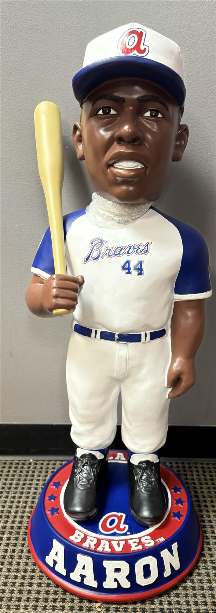 ATLANTA BRAVES HANK AARON 3 FOOT BOBBLEHEAD