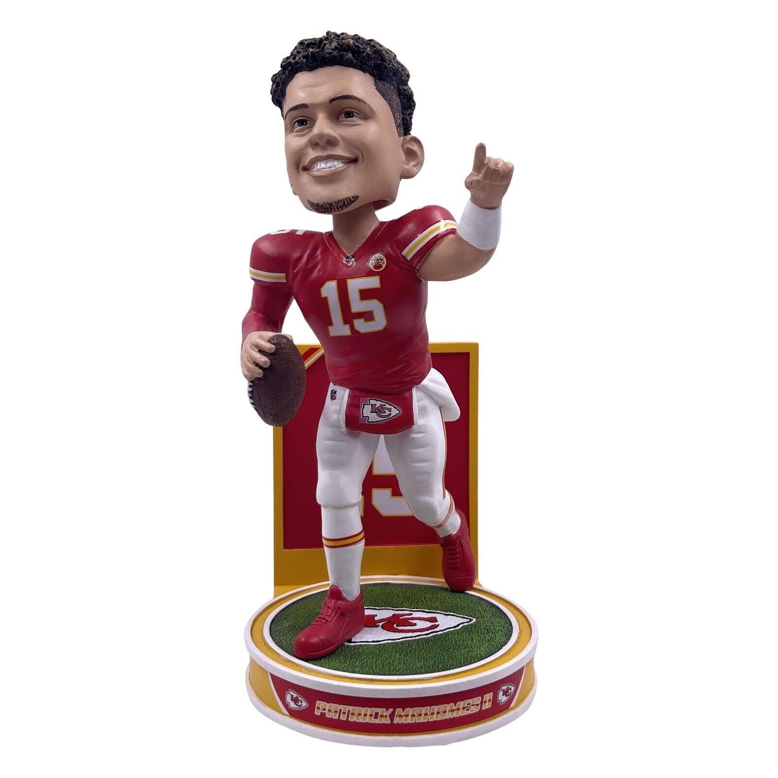 PATRICK MAHOMES 2023 HERO SERIES FOCO KANSAS CITY CHIEFS BOBBLEHEAD