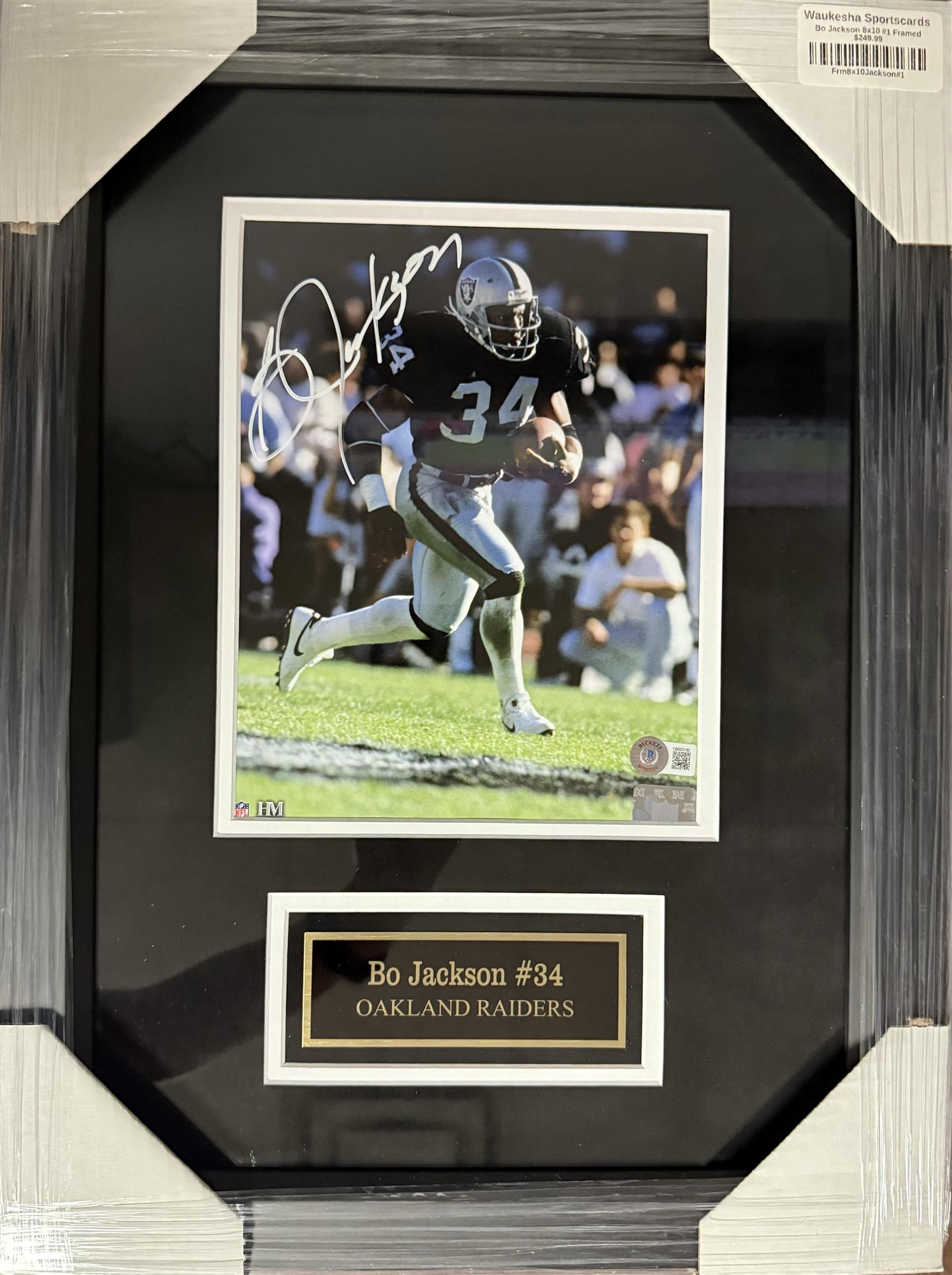 BO JACKSON FRAMED SIGNED BEARS 8X10 PHOTO #1