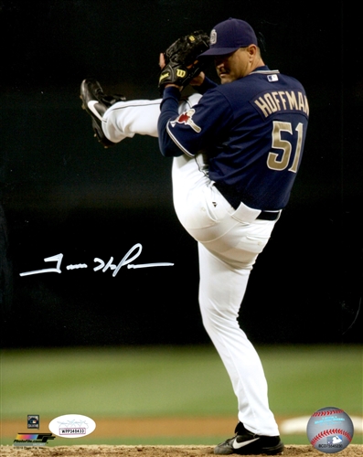 TREVOR HOFFMAN SIGNED 8X10 PADRES PHOTO #1