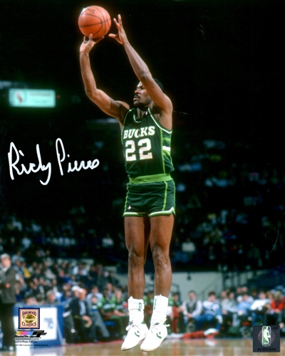 RICKY PIERCE SIGNED 16X20 MILW BUCKS PHOTO #1