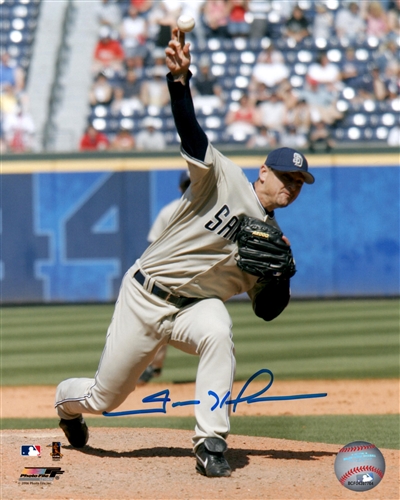 TREVOR HOFFMAN SIGNED 8X10 PADRES PHOTO #4