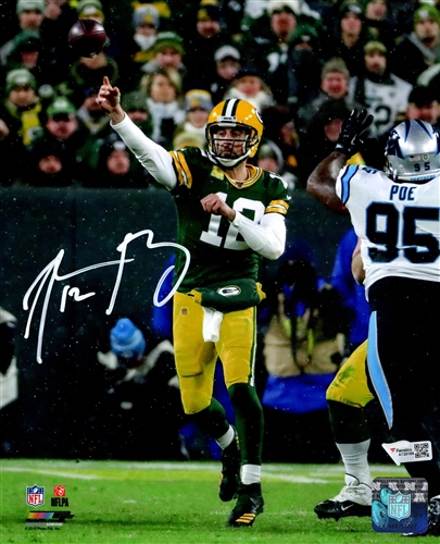 AARON RODGERS SIGNED PACKERS 8X10 PHOTO #5