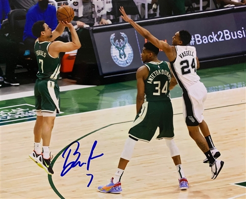 BRYN FORBES SIGNED 8X10 MILW. BUCKS PHOTO #5