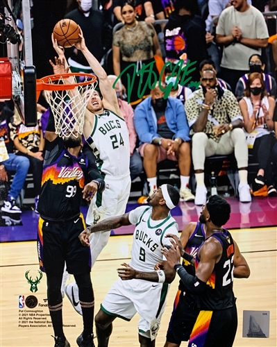 PAT CONNAUGHTON SIGNED 8X10 BUCKS PHOTO #5