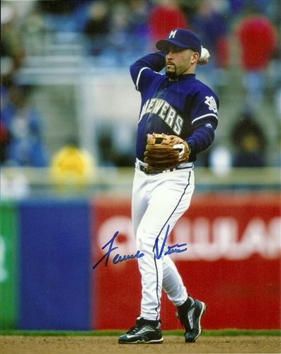 FERNANDO VINA SIGNED 8X10 BREWERS PHOTO #1