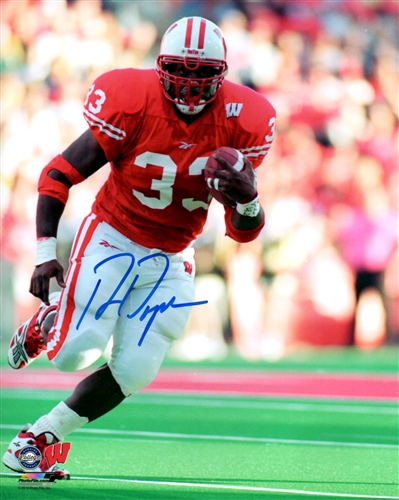 RON DAYNE SIGNED 8X10 BADGERS PHOTO #2