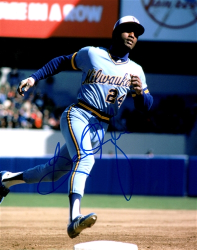 BEN OGLIVIE SIGNED 8X10 BREWERS PHOTO #10