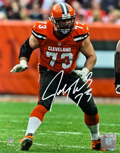 JOE THOMAS SIGNED BROWNS 8X10 PHOTO #2